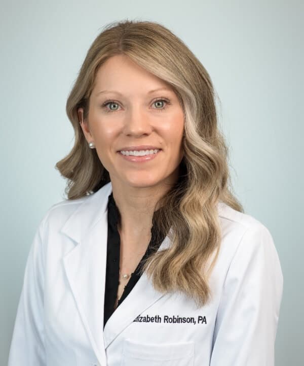 Elizabeth Robinson Headshot
